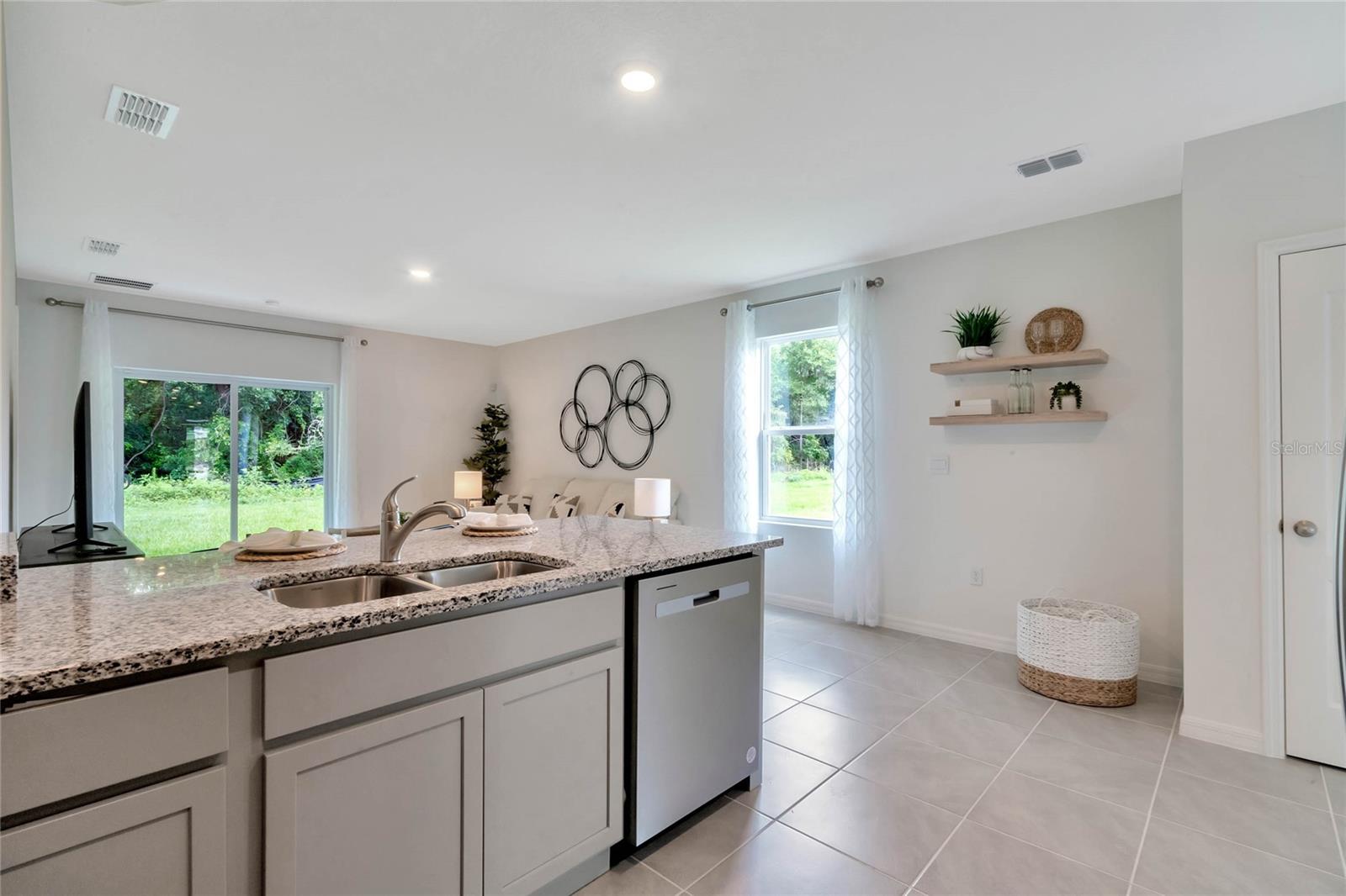 2353 COACHWOOD DR