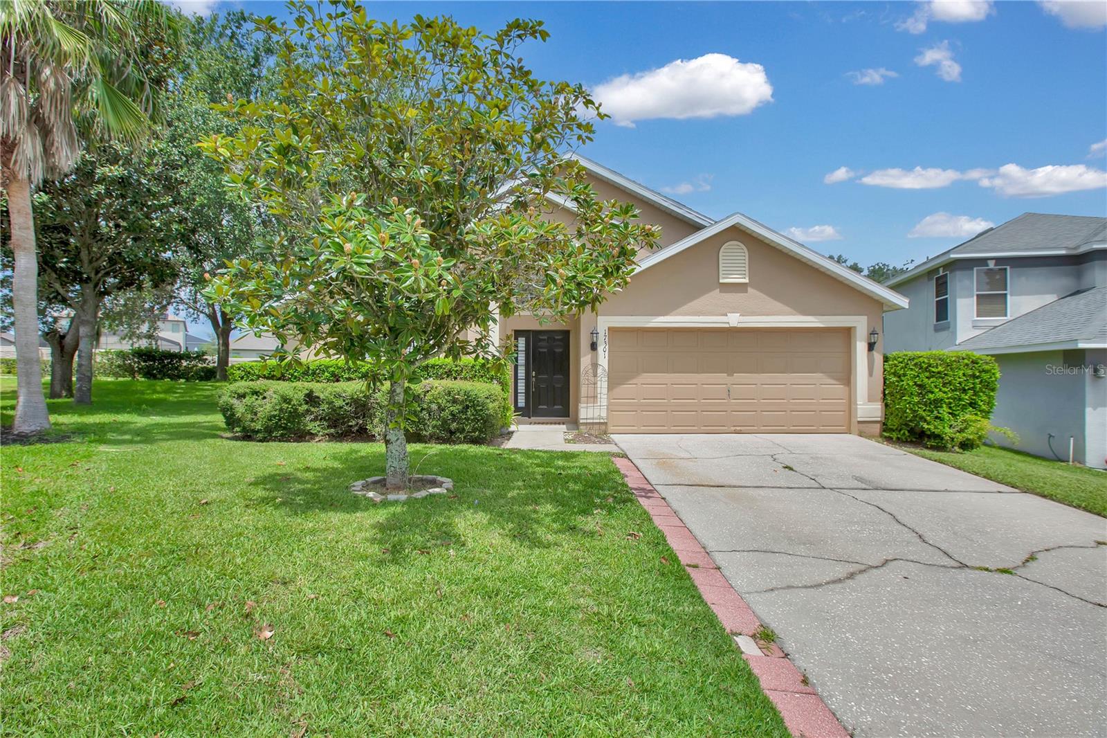 17301 AUTUMN PINES CT