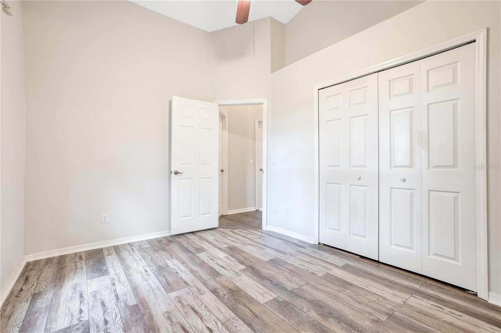 17301 AUTUMN PINES CT