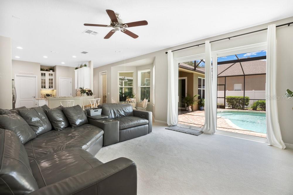 9447 WESTOVER CLUB CIR