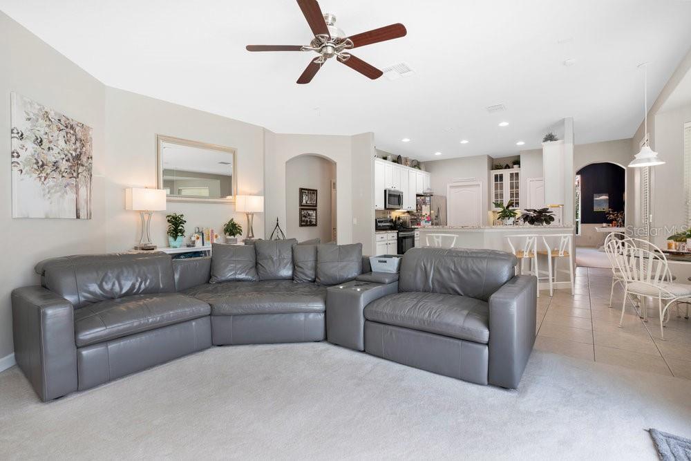 9447 WESTOVER CLUB CIR