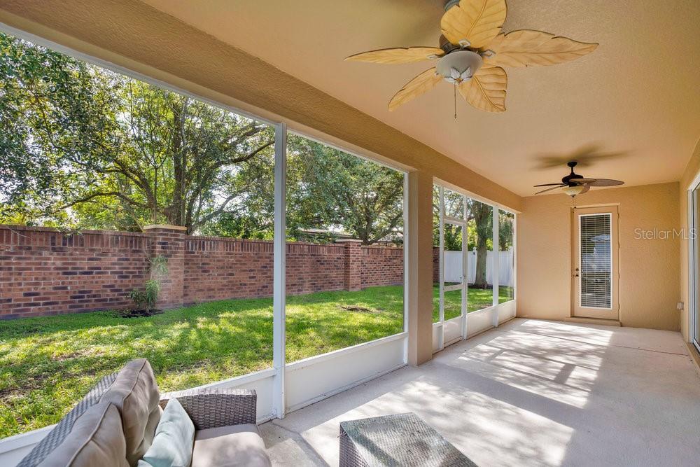 407 SHIRLEY DR