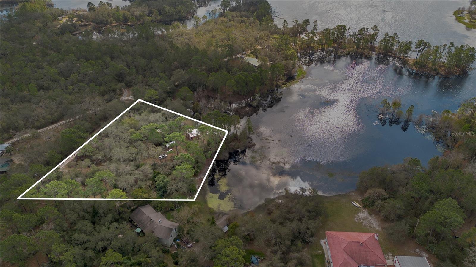 875 GATOR LN
