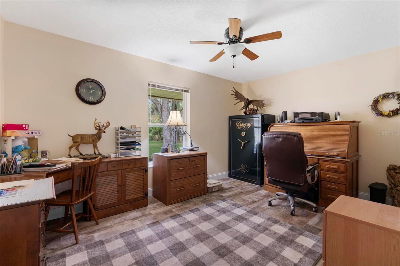 405 E HALL RD