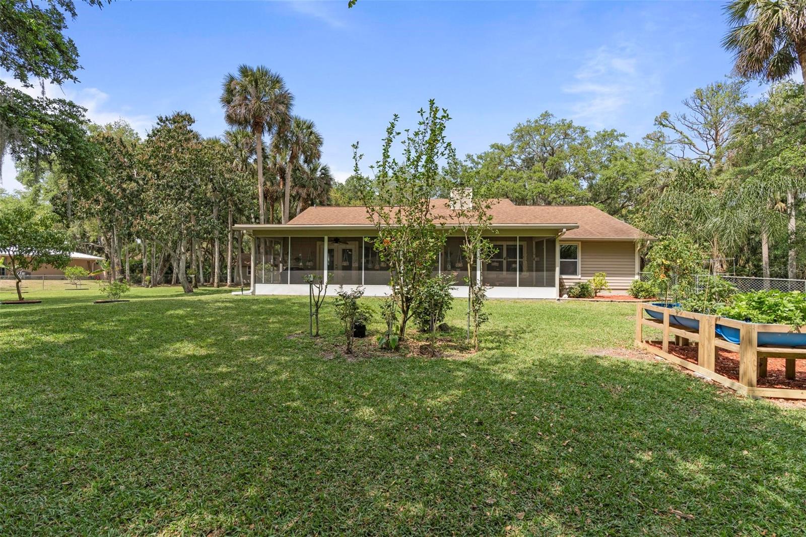 405 E HALL RD