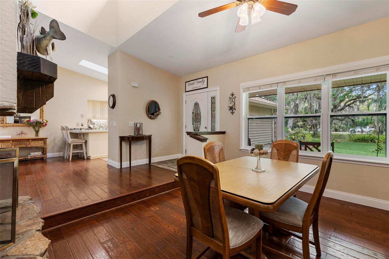 405 E HALL RD