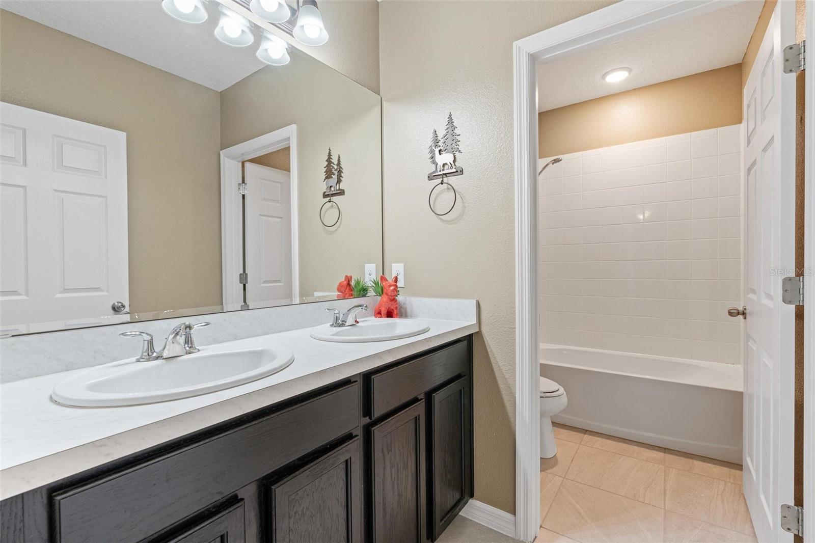 5515 WINDSONG OAK DR