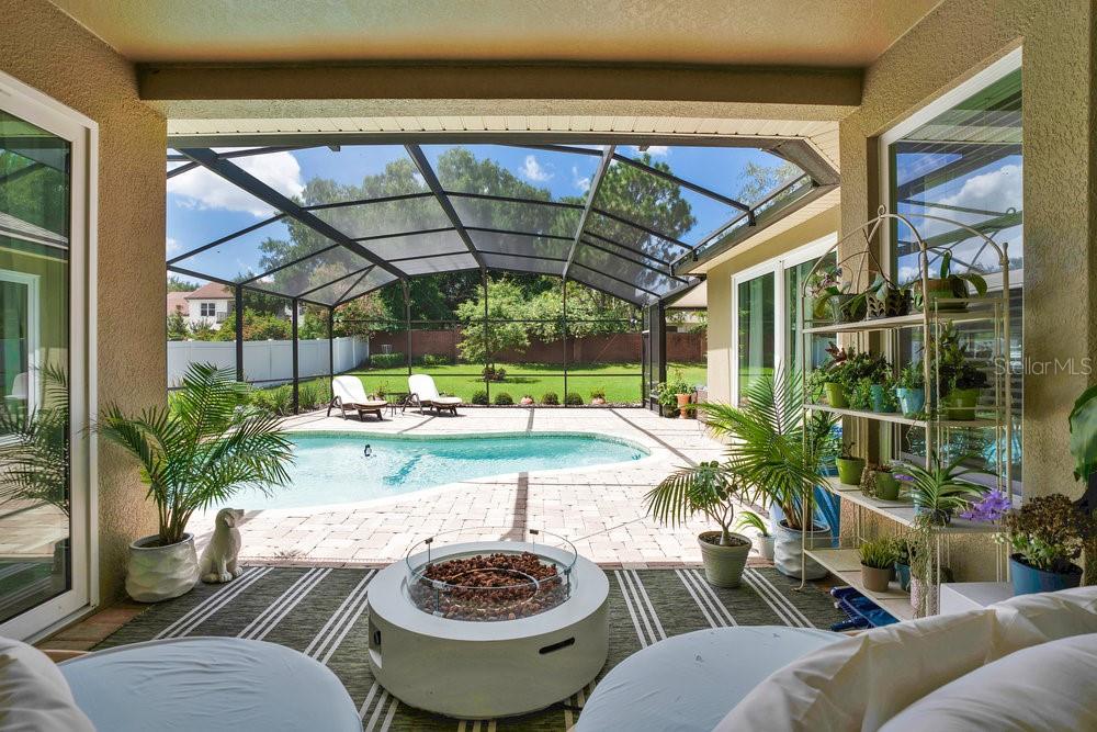 9447 WESTOVER CLUB CIR