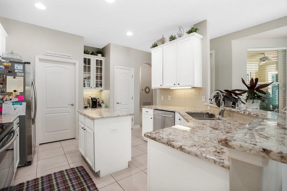 9447 WESTOVER CLUB CIR