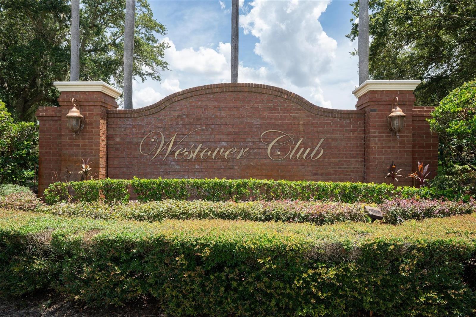 9447 WESTOVER CLUB CIR