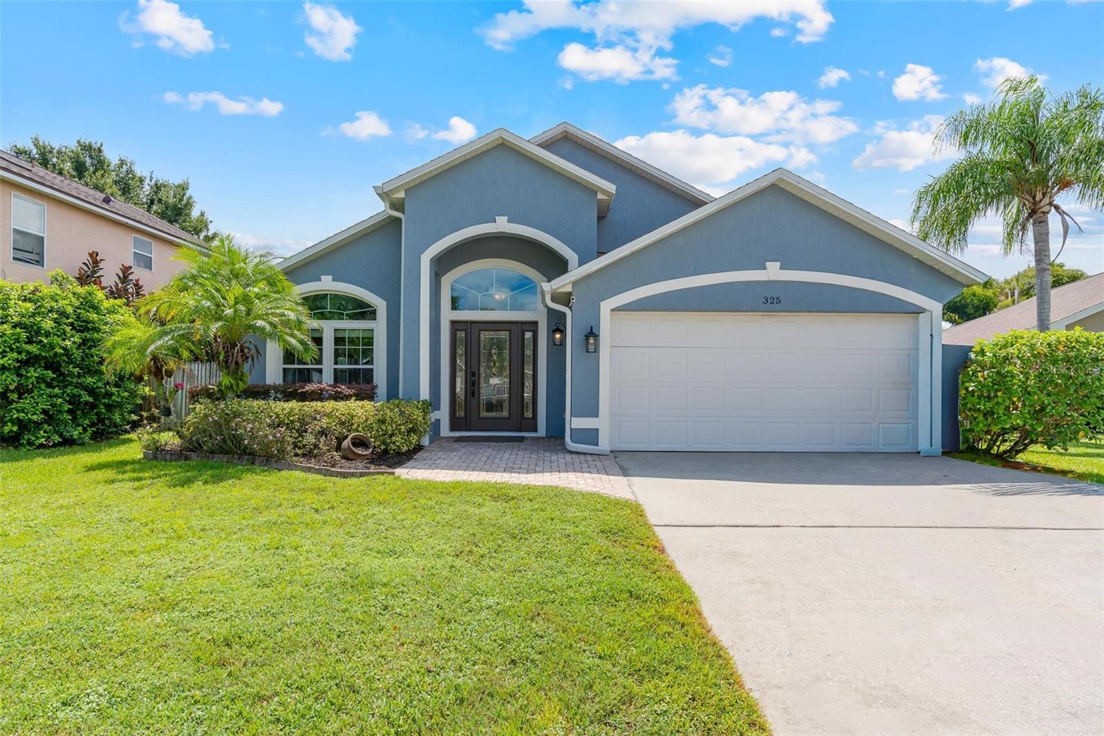 325 LONGSHADOWS CT