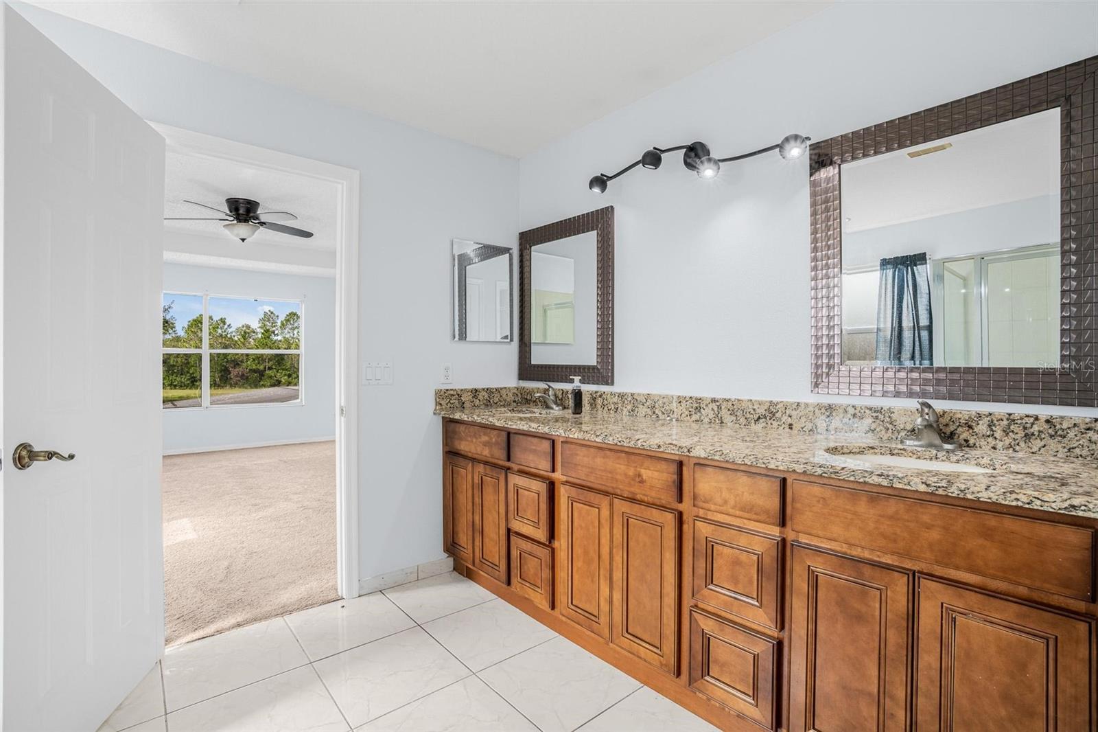 1892 HAMMOCK MOSS DR