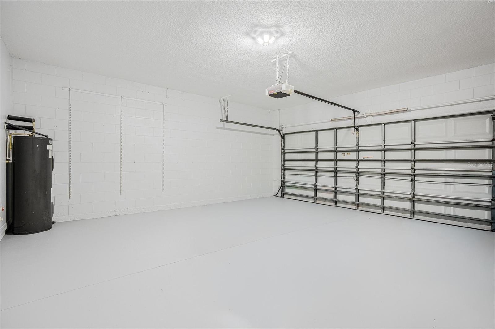 1892 HAMMOCK MOSS DR