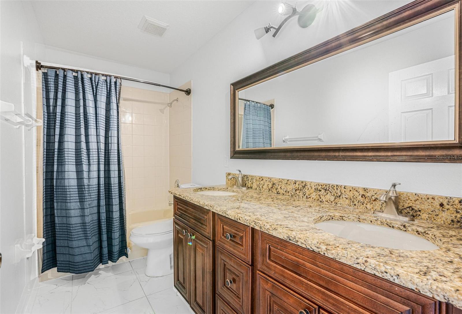 1892 HAMMOCK MOSS DR