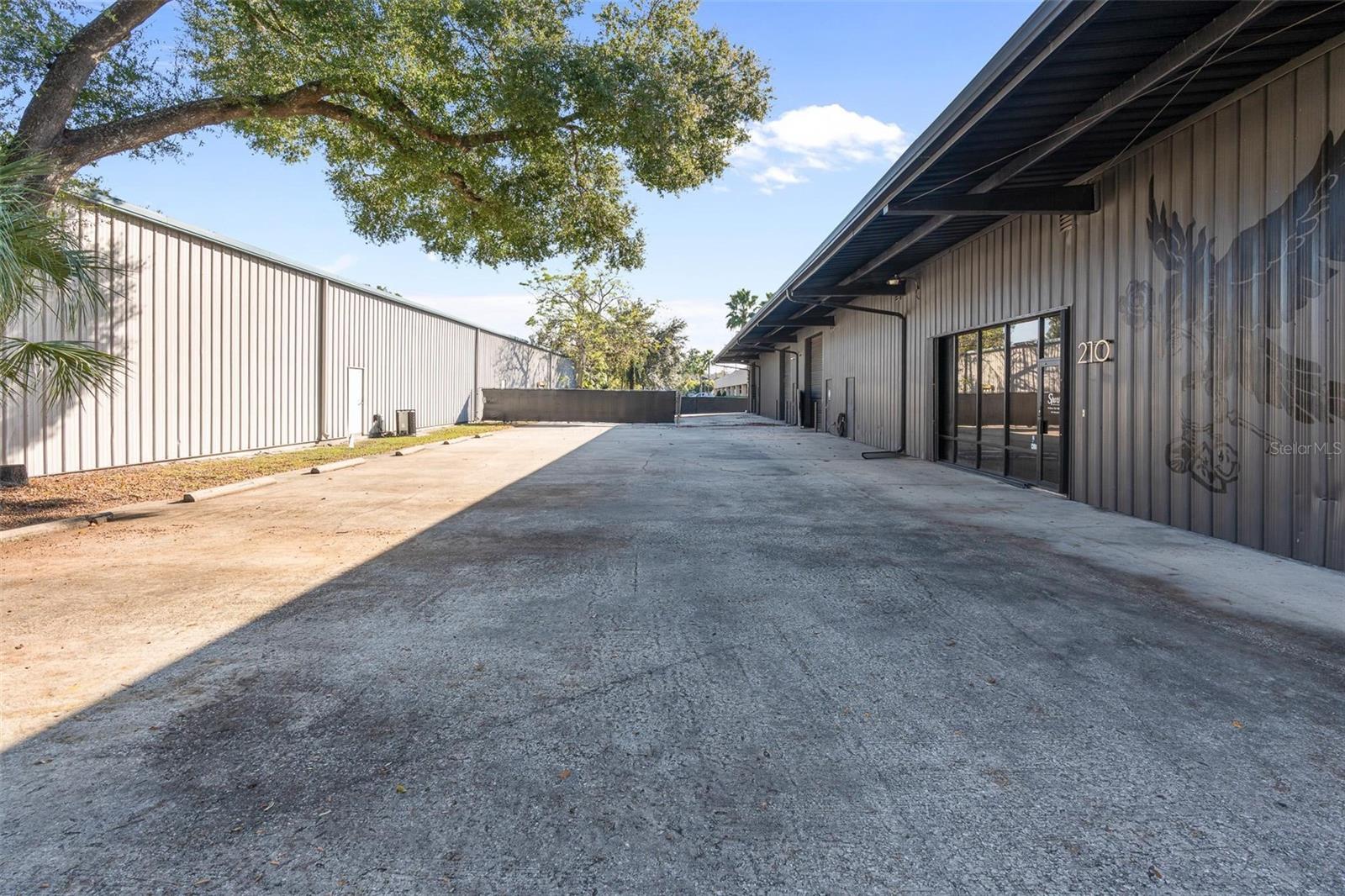 220 E PALMETTO AVE