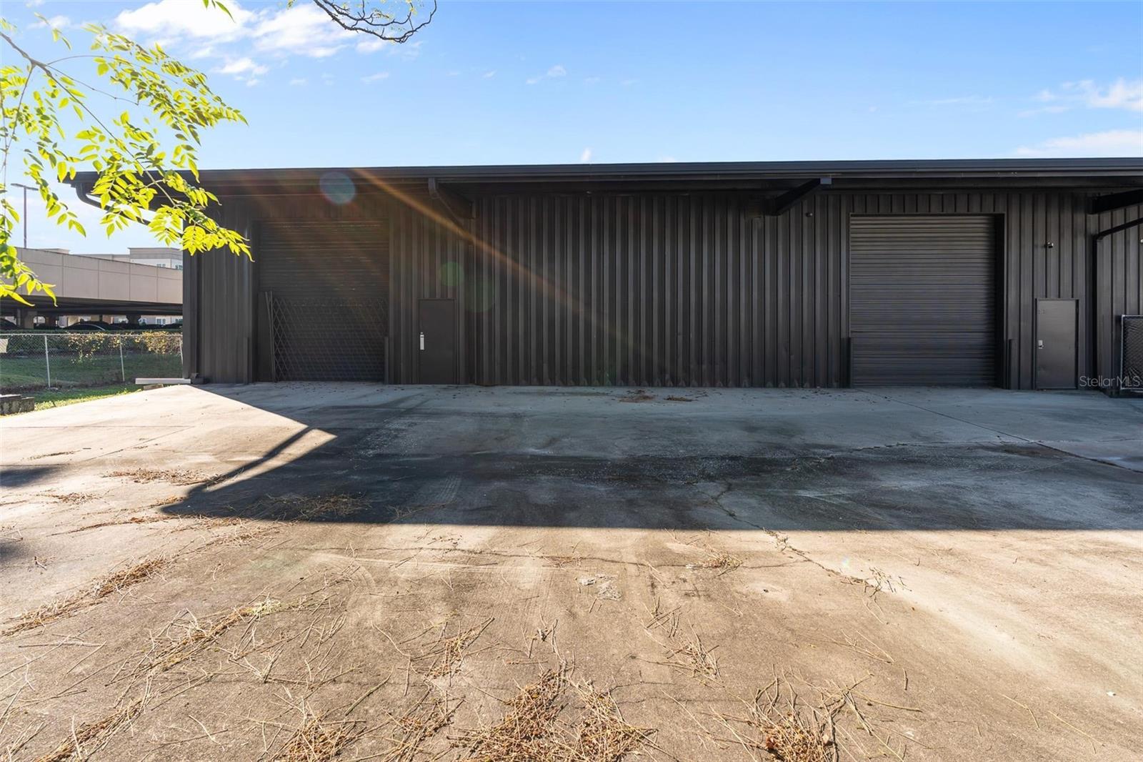 220 E PALMETTO AVE