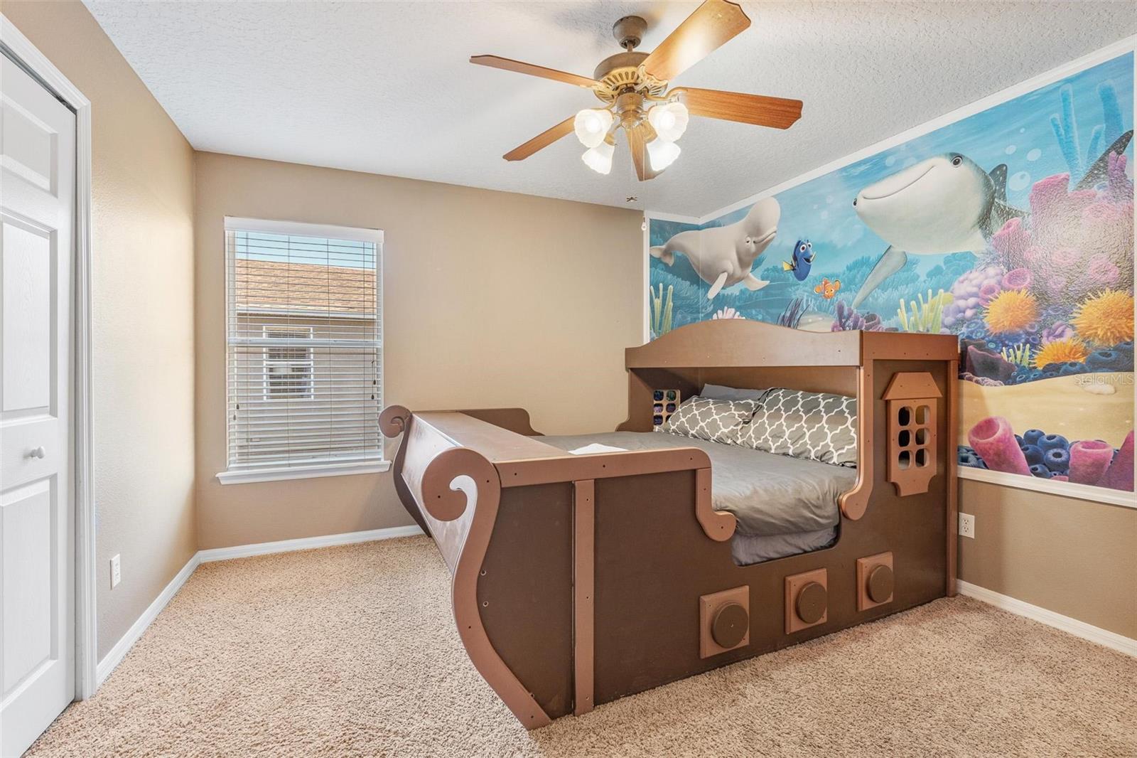 8019 ACADIA ESTATES CT