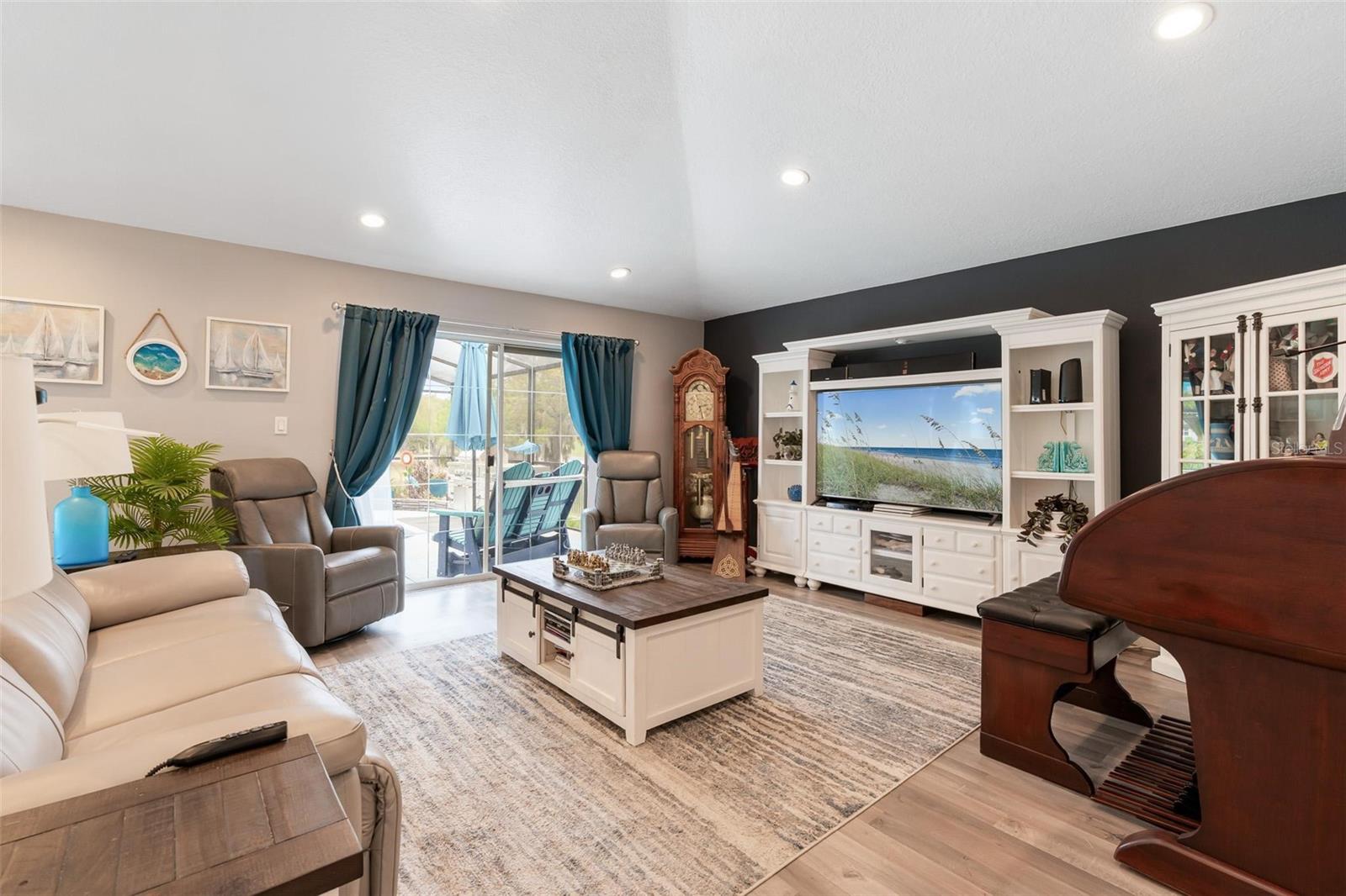 14611 GREEN VALLEY BLVD