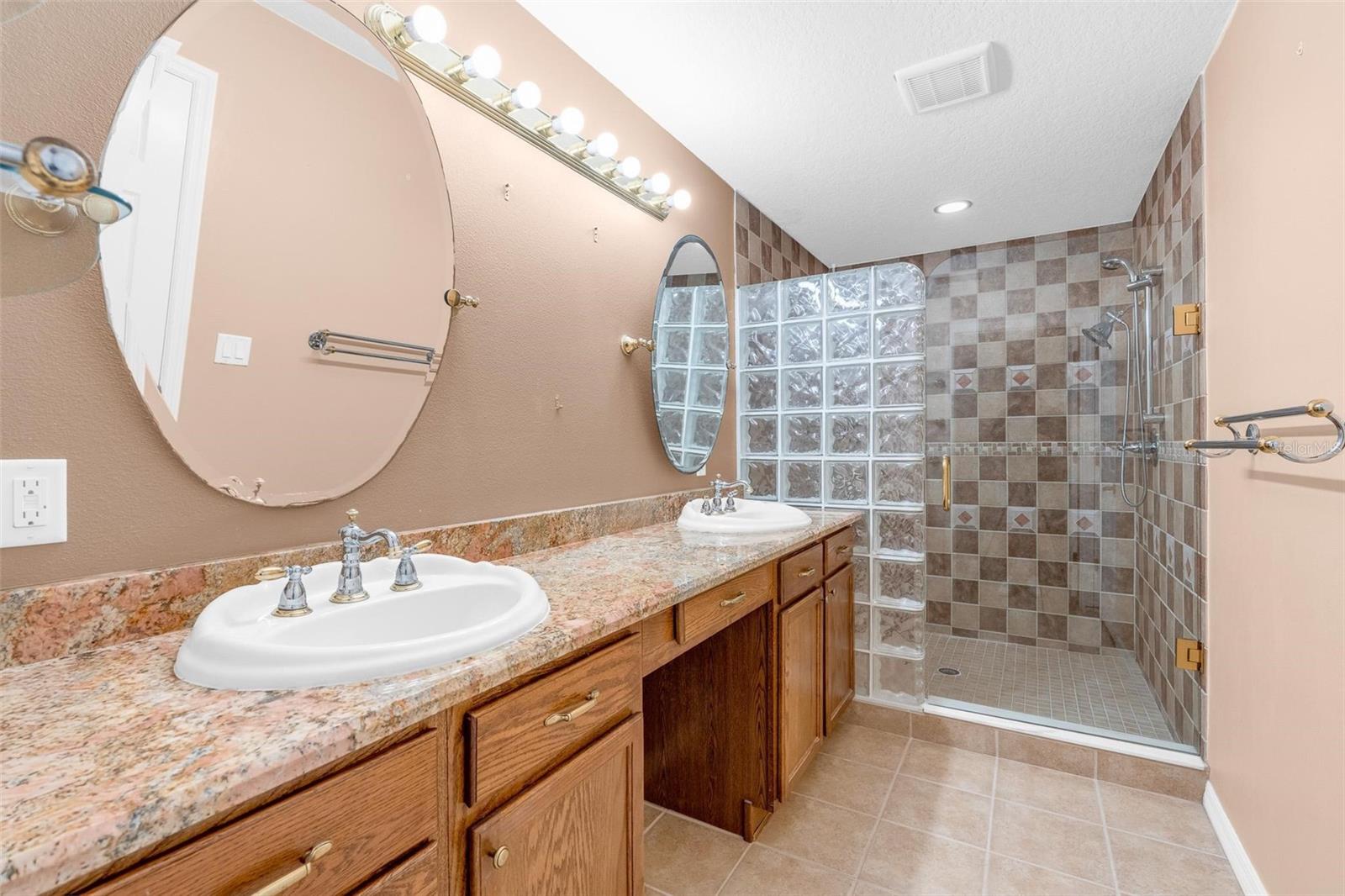 13842 ORANGE CREST DR