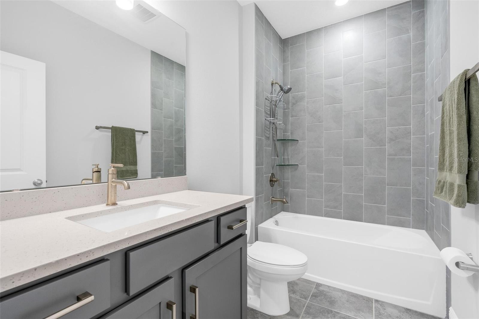 2019 SUNSHINE PEAK DR