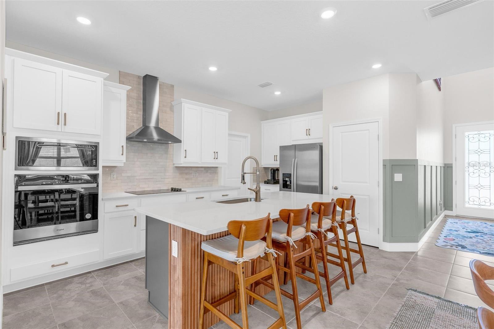 2019 SUNSHINE PEAK DR