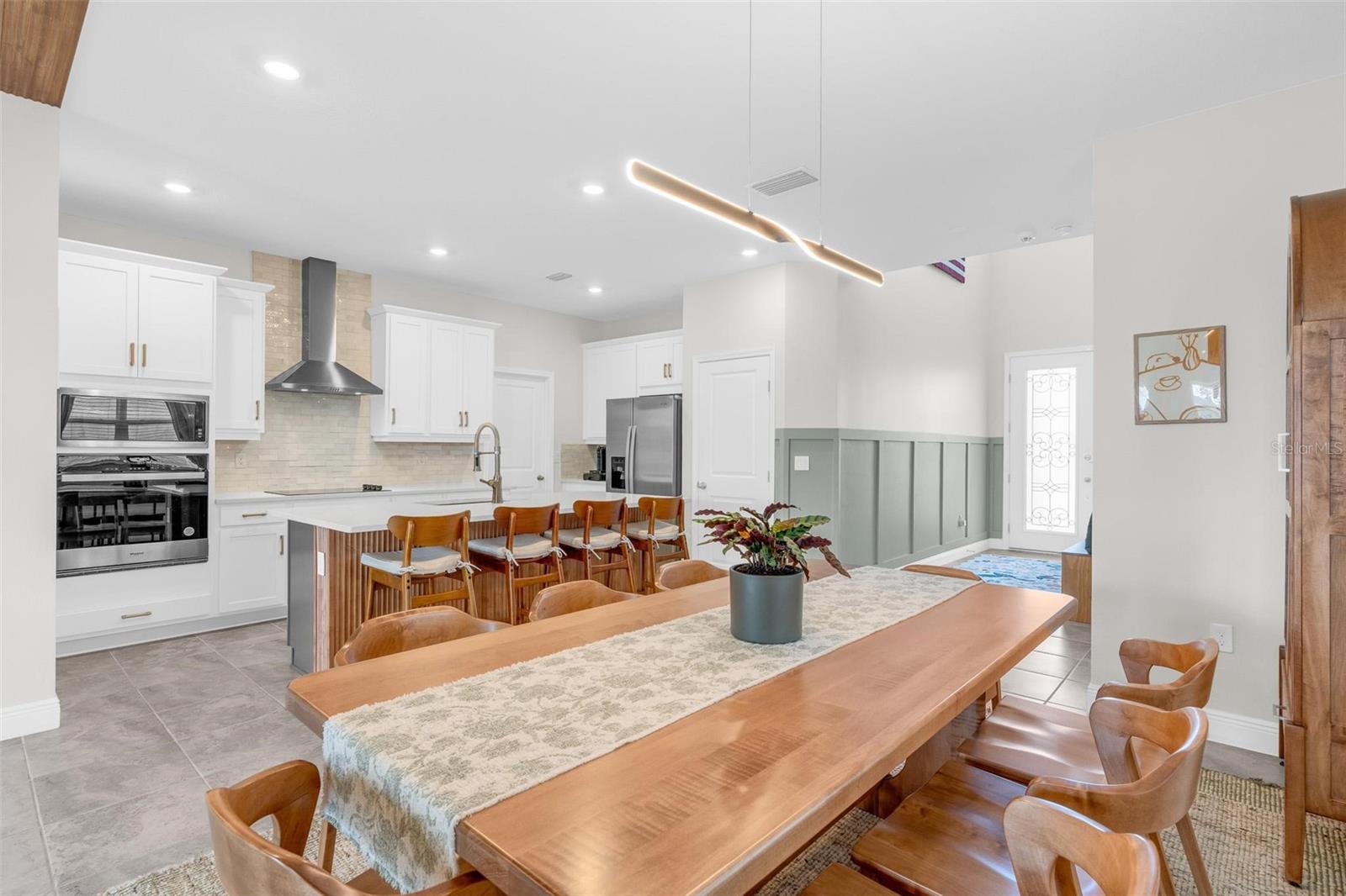 2019 SUNSHINE PEAK DR