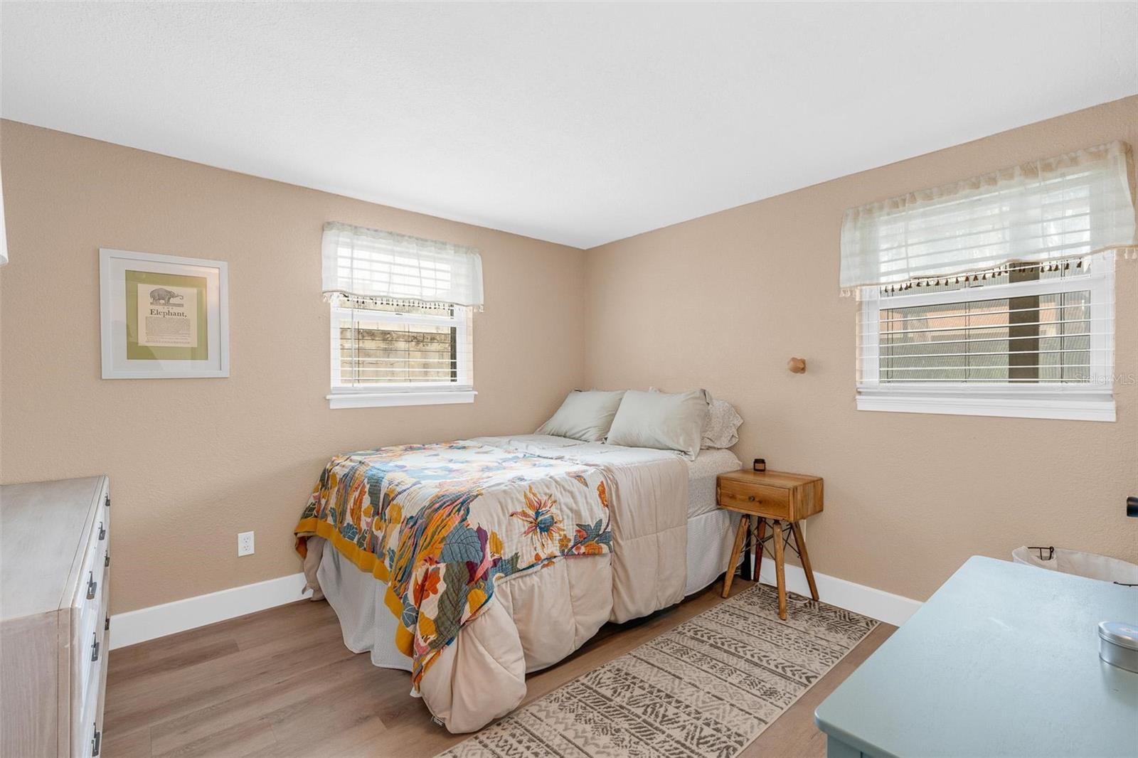 1929 ESSEX PL