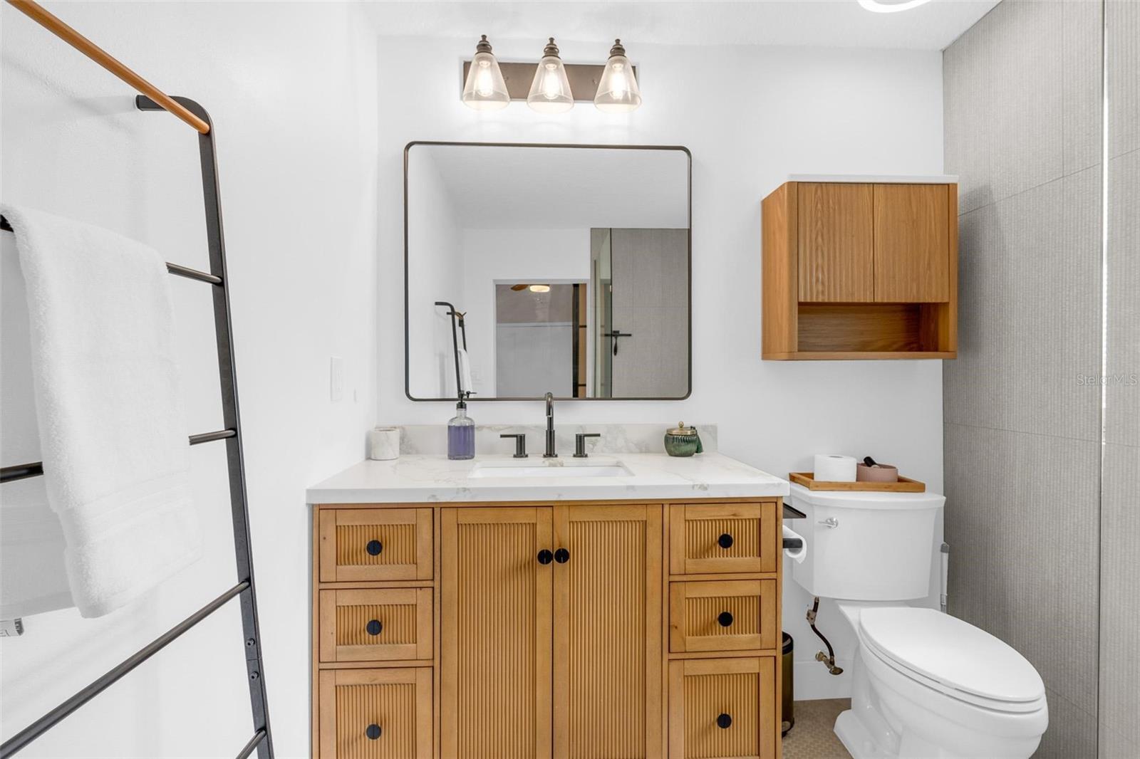 1929 ESSEX PL