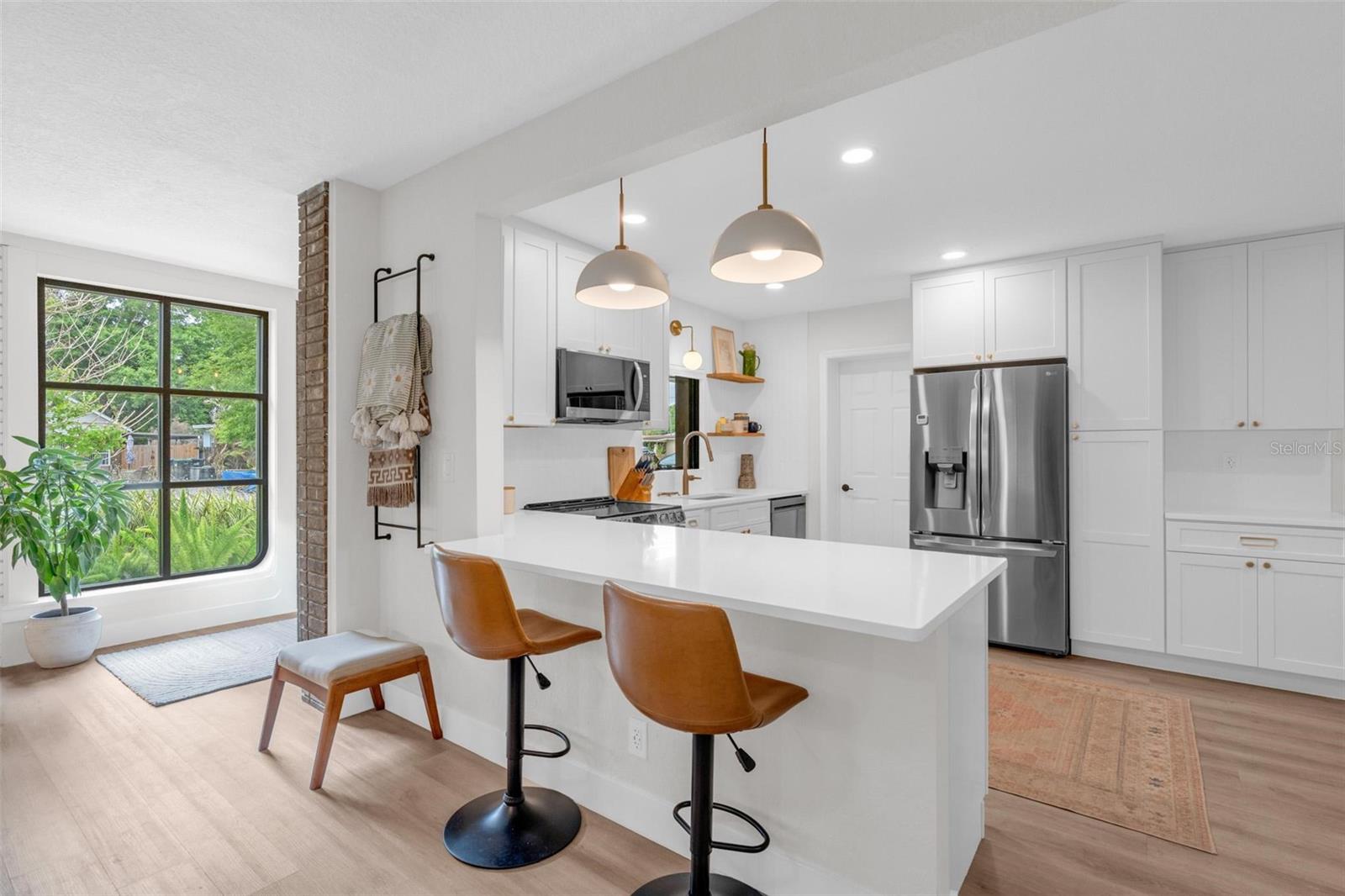 1929 ESSEX PL