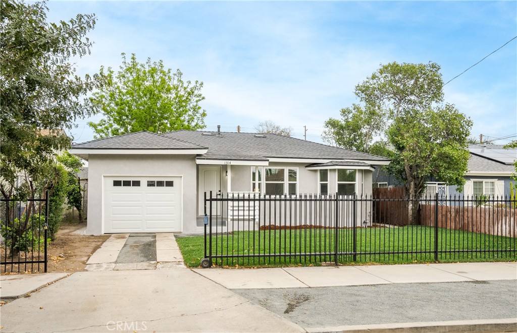1314 N Rialto Avenue