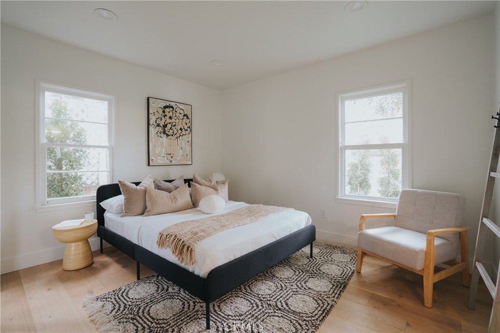 806 N Avenue 63
