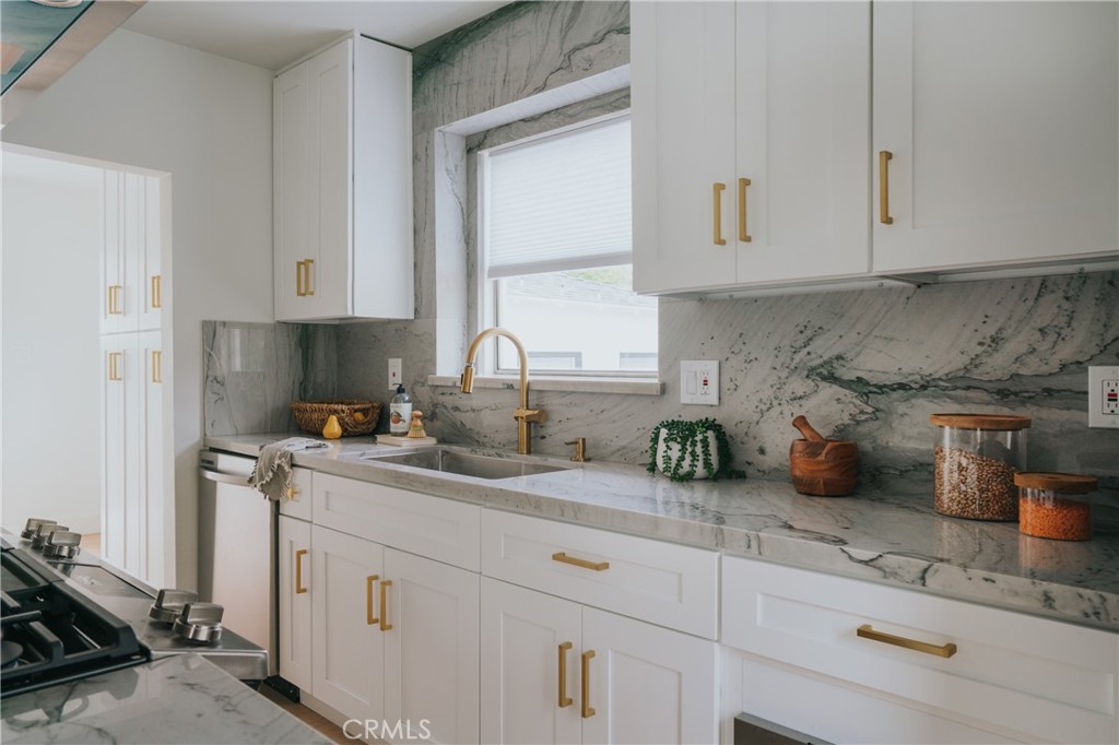 806 N Avenue 63