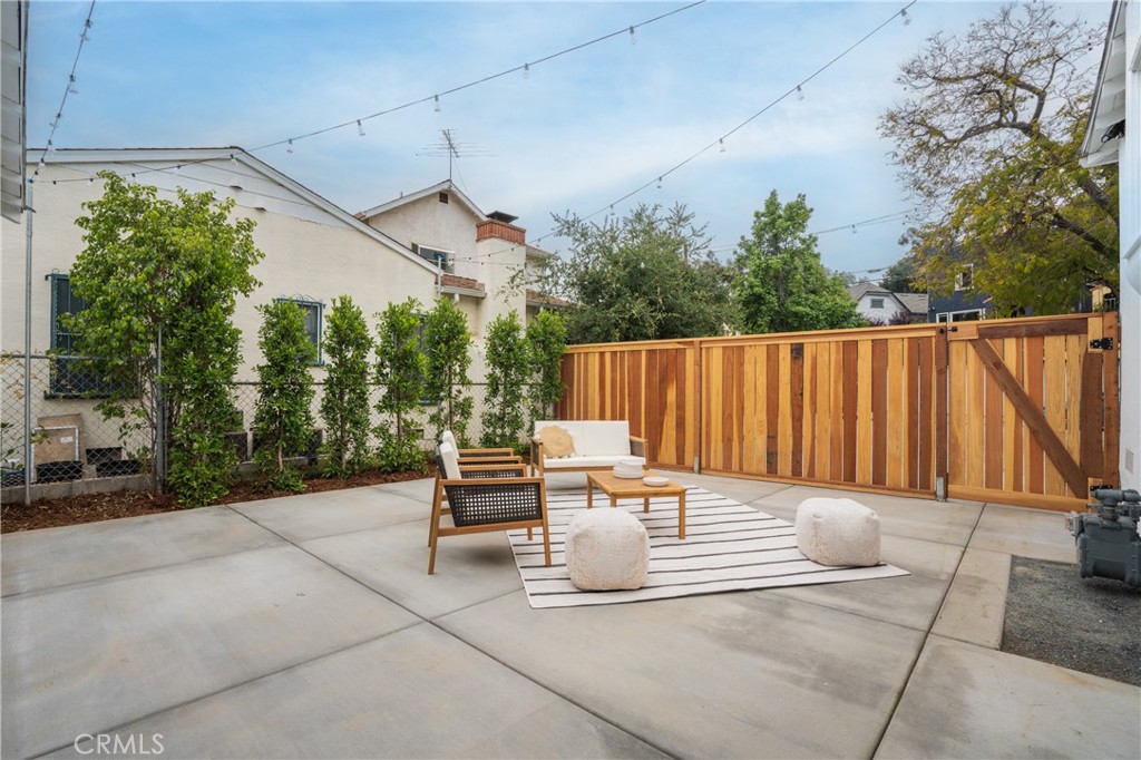 806 N Avenue 63