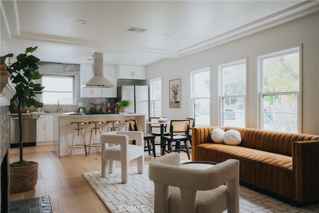 806 N Avenue 63