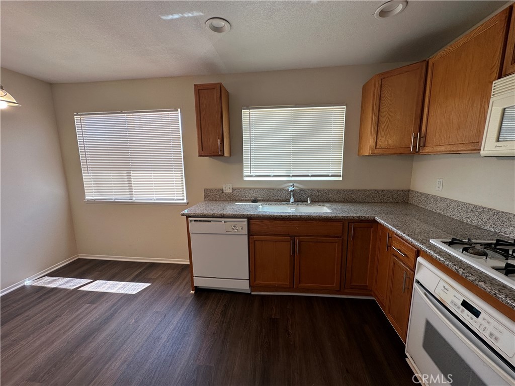 43314 27th Street W