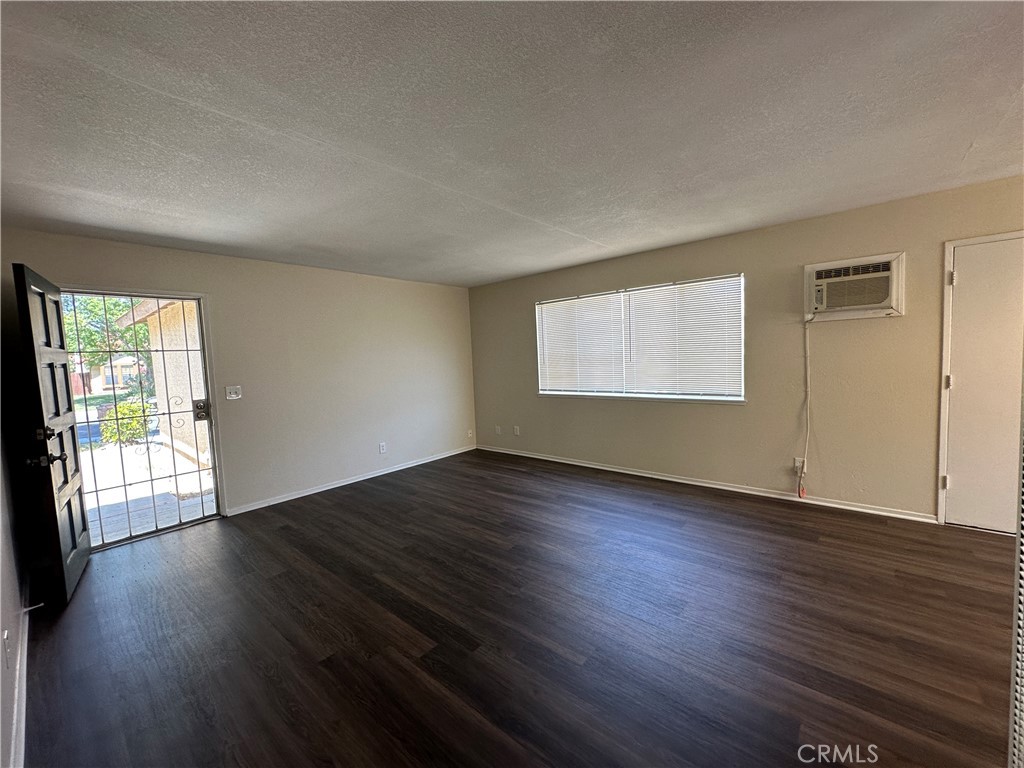 43314 27th Street W