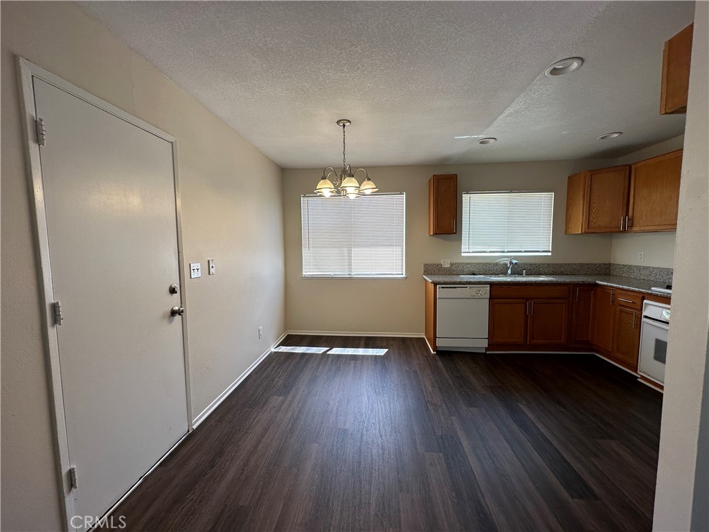 43314 27th Street W