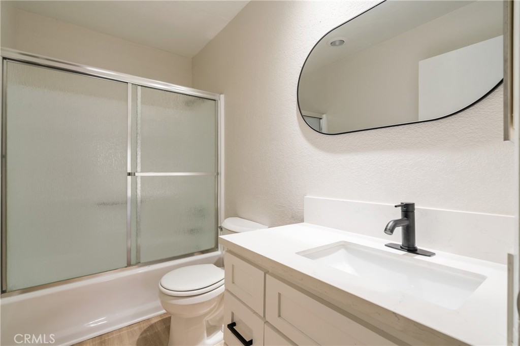 25424 Normandie Avenue