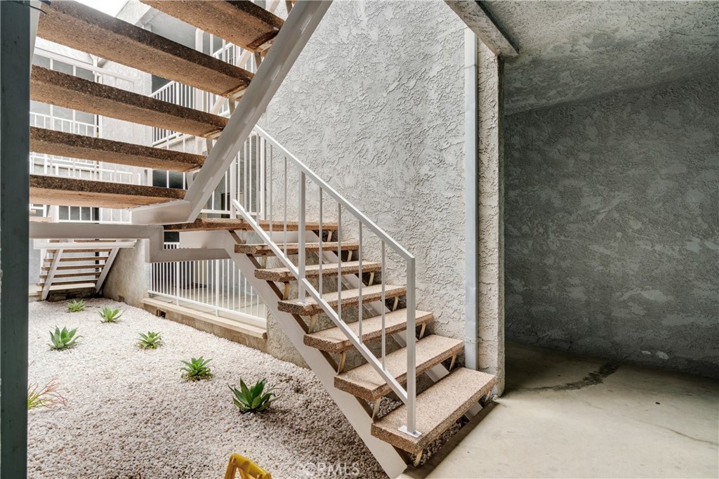 25424 Normandie Avenue