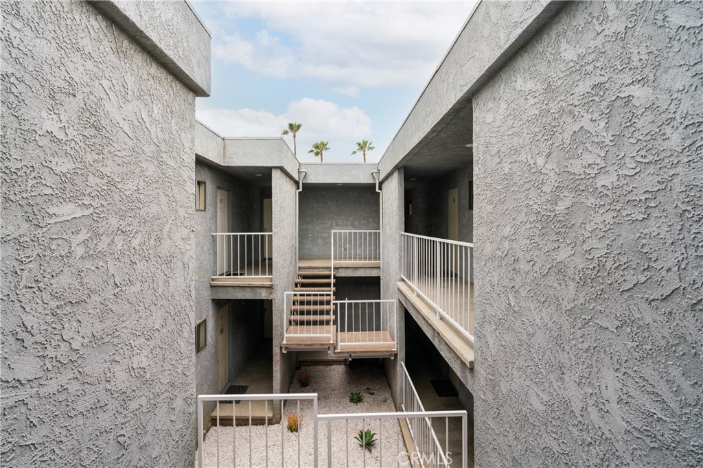 25424 Normandie Avenue