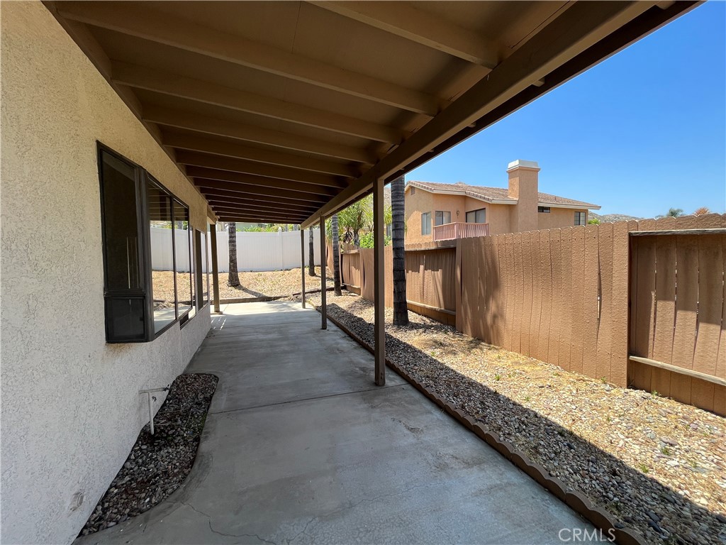 22470 Country Gate Road