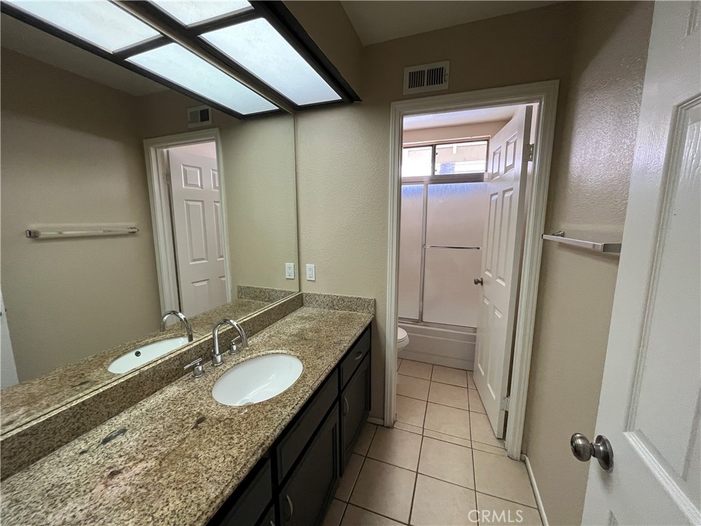 22470 Country Gate Road