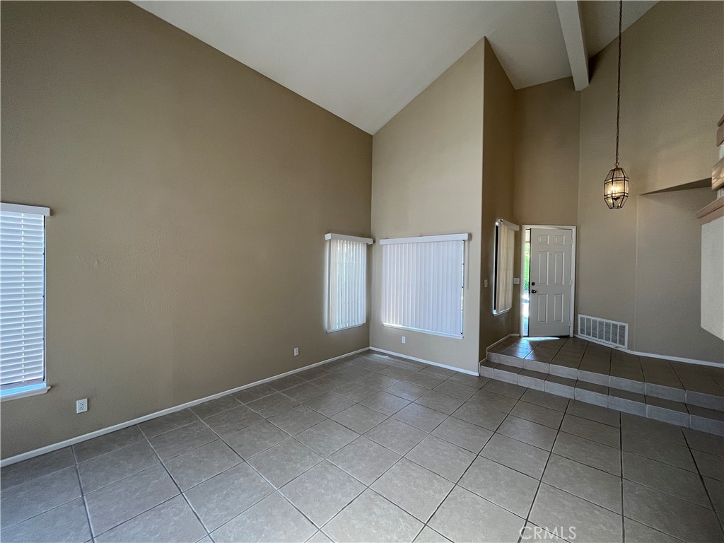 22470 Country Gate Road