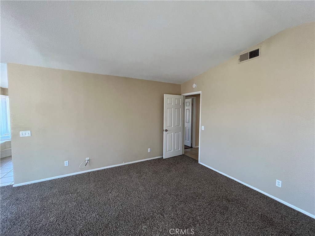22470 Country Gate Road