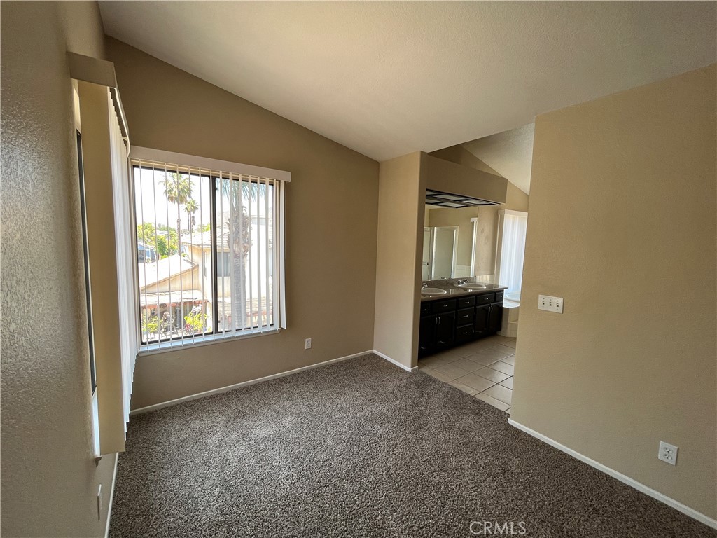 22470 Country Gate Road