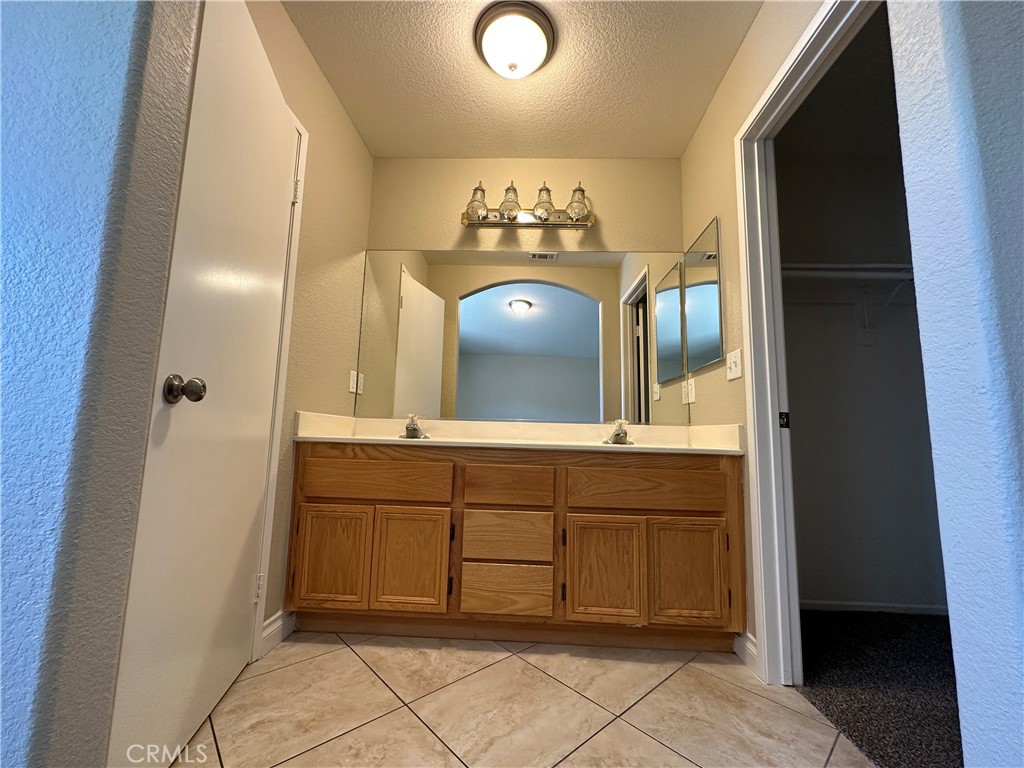 13658 Glenmere Way