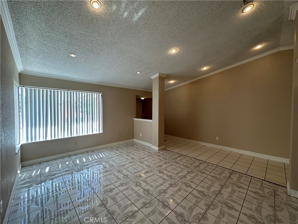 25253 Minnetonka Court
