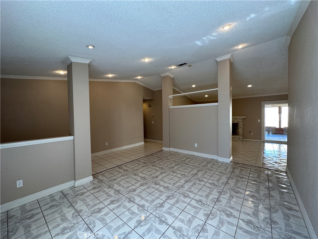 25253 Minnetonka Court