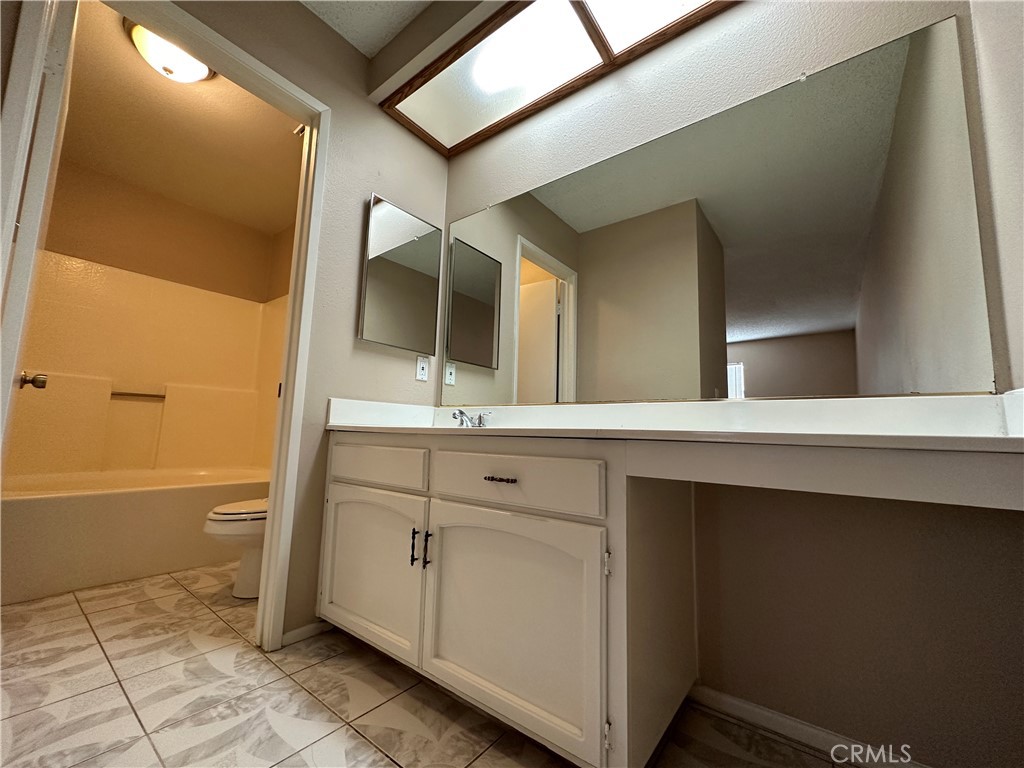 25253 Minnetonka Court