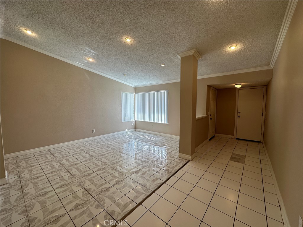 25253 Minnetonka Court